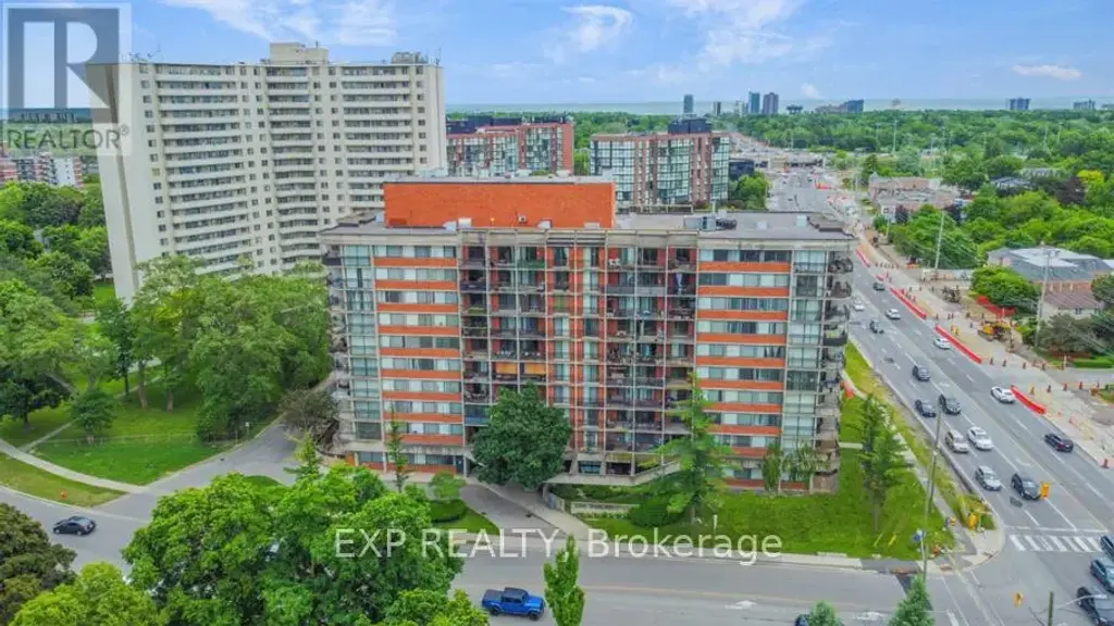 307 - 2200 Sherobee Road, Mississauga (Cooksville)